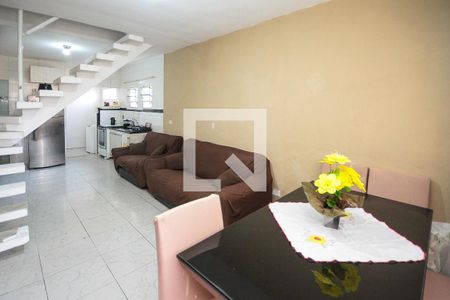 Sala de casa à venda com 2 quartos, 80m² em Cidade Continental, São Paulo