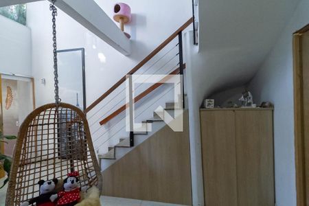 Sala de casa para alugar com 2 quartos, 400m² em Braúnas, Belo Horizonte