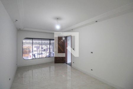 Casa à venda com 4 quartos, 175m² em Vila Carrão, São Paulo