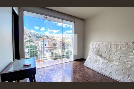 sala de apartamento à venda com 3 quartos, 100m² em Santo Antônio, Belo Horizonte