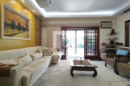 Sala 1 de casa de condomínio à venda com 3 quartos, 392m² em Gardênia Azul, Rio de Janeiro