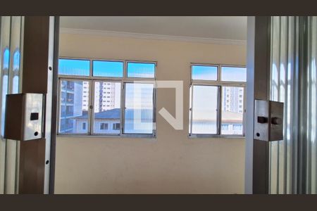 Sala vista de apartamento para alugar com 2 quartos, 120m² em Guilhermina, Praia Grande
