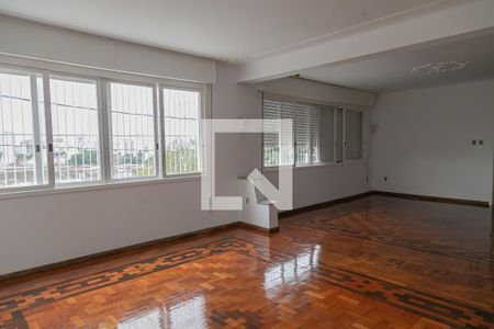 Sala de casa à venda com 5 quartos, 380m² em Medianeira, Porto Alegre