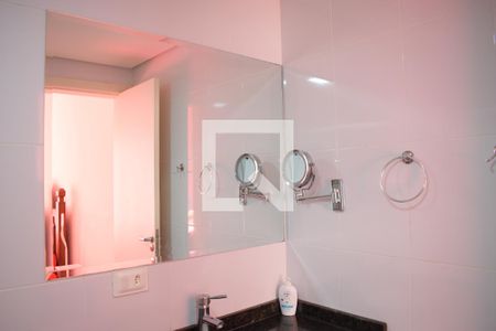 Banheiro Suíte de apartamento para alugar com 3 quartos, 136m² em Uberaba, Curitiba