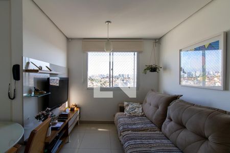 Sala de apartamento à venda com 2 quartos, 43m² em Jardim Cocaia, Guarulhos