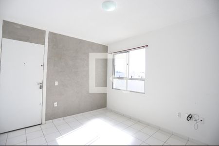 Sala de apartamento para alugar com 2 quartos, 52m² em Jardim Monte Cristo, Suzano