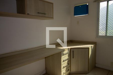 Quarto 1 de apartamento à venda com 2 quartos, 63m² em Camorim, Rio de Janeiro