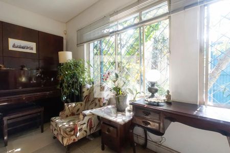Casa à venda com 4 quartos, 322m² em Jardim Paulistano, São Paulo