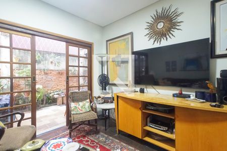 Casa à venda com 4 quartos, 322m² em Jardim Paulistano, São Paulo