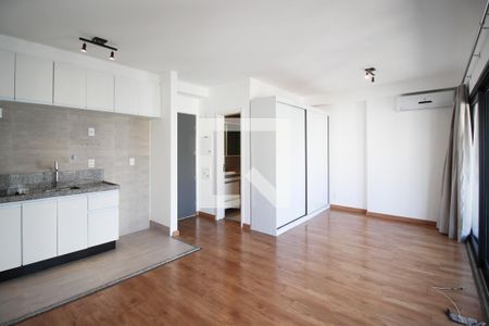 Sala de kitnet/studio para alugar com 1 quarto, 40m² em Itaim Bibi, São Paulo