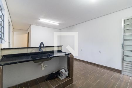 Cozinha de casa para alugar com 2 quartos, 45m² em Vila Moraes, São Paulo