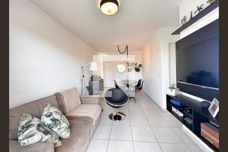 Sala de apartamento à venda com 3 quartos, 70m² em Cinquentenario, Belo Horizonte
