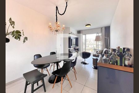 Sala de apartamento à venda com 3 quartos, 70m² em Cinquentenario, Belo Horizonte