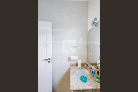 Casa de condomínio para alugar com 327m², 4 quartos e 4 vagas Casa de condomínio para alugar com 327m², 4 quartos e 4 vagasBanheiro