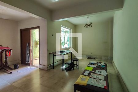 Apartamento para alugar com 3 quartos, 210m² em Gutierrez, Belo Horizonte