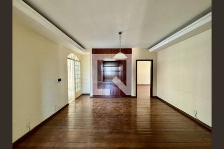 Sala de apartamento à venda com 4 quartos, 229m² em Serra, Belo Horizonte