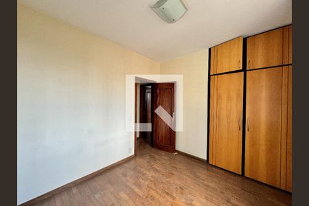 Quarto de apartamento à venda com 4 quartos, 229m² em Serra, Belo Horizonte