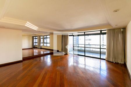Apartamento à venda com 4 quartos, 250m² em Lourdes, Belo Horizonte