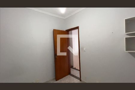 Quarto 1 de casa para alugar com 2 quartos, 120m² em Irajá, Rio de Janeiro