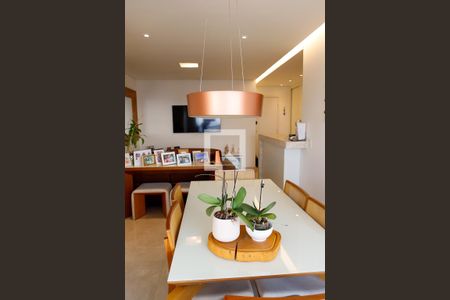 Sala de apartamento à venda com 3 quartos, 78m² em Continental, Osasco