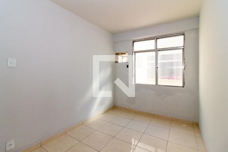 Quarto 2 de apartamento para alugar com 2 quartos, 50m² em Irajá, Rio de Janeiro