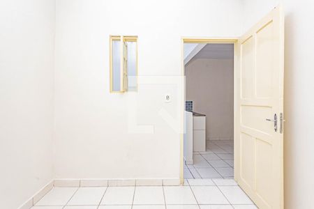 Quarto 2 de casa para alugar com 2 quartos, 80m² em Vila Nair, São Paulo