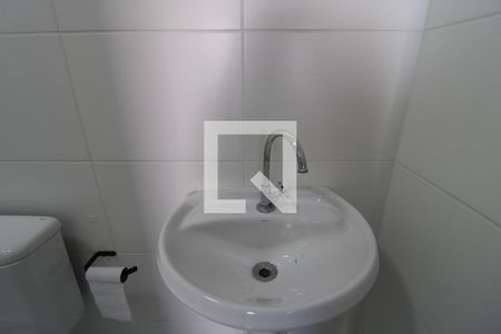 Pia do banheiro de apartamento para alugar com 1 quarto, 28m² em Jardim Cidalia, São Paulo