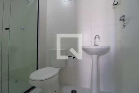 Banheiro de apartamento para alugar com 1 quarto, 28m² em Jardim Cidalia, São Paulo