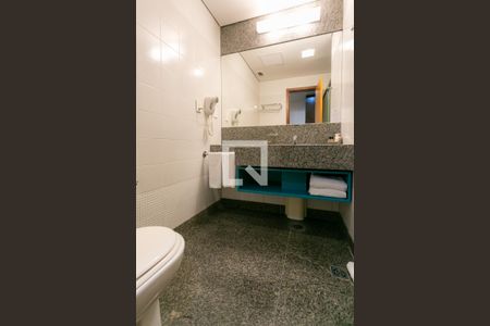 Banheiro de kitnet/studio à venda com 1 quarto, 27m² em Centro, Belo Horizonte