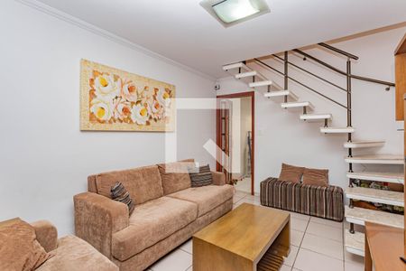 Sala de casa para alugar com 2 quartos, 77m² em Jardim Patente Novo, São Paulo