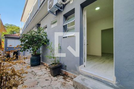 Área comum entrada de kitnet/studio para alugar com 1 quarto, 17m² em Vila Monumento, São Paulo