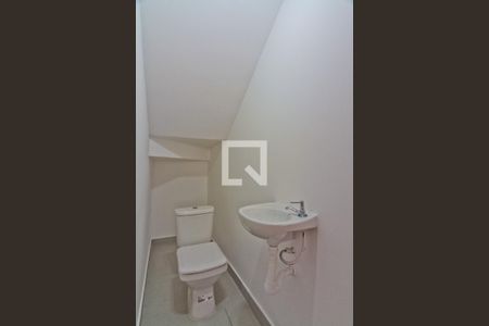 Lavabo de casa de condomínio para alugar com 2 quartos, 58m² em Casa Verde, São Paulo