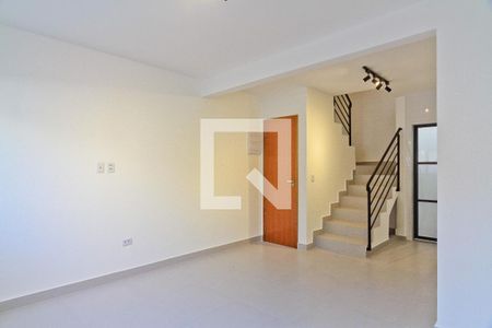 Sala de casa de condomínio para alugar com 2 quartos, 58m² em Casa Verde, São Paulo