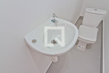 Lavabo de casa de condomínio para alugar com 2 quartos, 58m² em Casa Verde, São Paulo