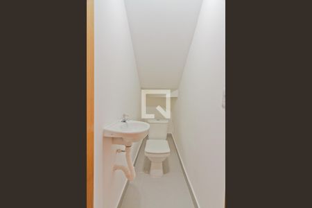 Lavabo de casa de condomínio para alugar com 2 quartos, 77m² em Casa Verde, São Paulo