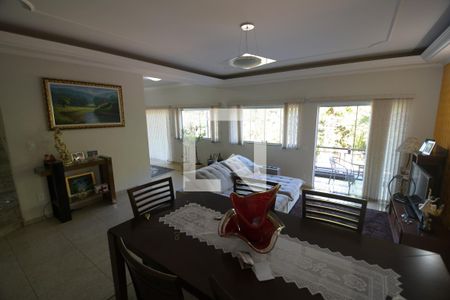 Sala 1 de casa de condomínio à venda com 4 quartos, 300m² em Jardim Sorirama (sousas), Campinas