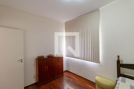 Quarto 2 de apartamento para alugar com 3 quartos, 101m² em Grajaú, Belo Horizonte