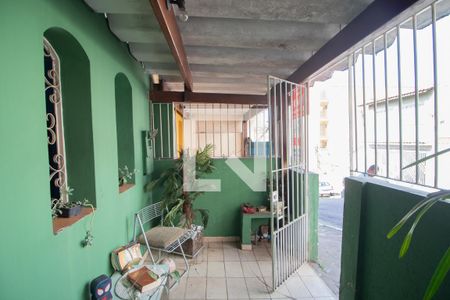 Varanda de casa à venda com 3 quartos, 125m² em Vila Ede, São Paulo