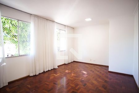 Sala de apartamento para alugar com 3 quartos, 76m² em Indaiá, Belo Horizonte