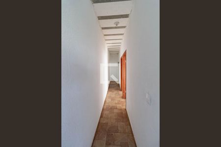 Corredor de casa de condomínio para alugar com 2 quartos, 60m² em Glória, Belo Horizonte