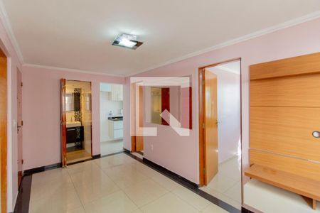 Sala  de apartamento para alugar com 3 quartos, 53m² em Cidade Líder, São Paulo