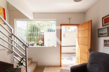 Sala de casa à venda com 2 quartos, 108m² em Santa Terezinha, Belo Horizonte