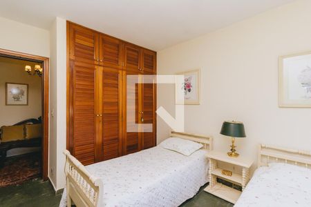 Casa de condomínio para alugar com 580m², 6 quartos e 4 vagas Casa de condomínio para alugar com 580m², 6 quartos e 4 vagasQuarto 5