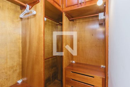 Casa de condomínio para alugar com 580m², 6 quartos e 4 vagas Casa de condomínio para alugar com 580m², 6 quartos e 4 vagasSuíte 2