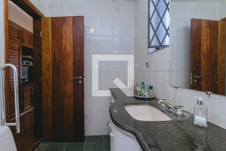 Casa de condomínio para alugar com 580m², 6 quartos e 4 vagas Casa de condomínio para alugar com 580m², 6 quartos e 4 vagasSuíte 4