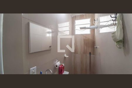 Banheiro de casa à venda com 1 quarto, 138m² em Bussocaba, Osasco