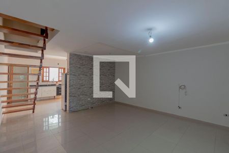 Sala de casa para alugar com 2 quartos, 125m² em Vila Lourdes, São Paulo