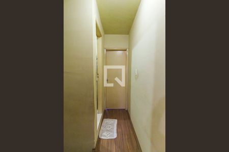 Hall de casa para alugar com 2 quartos, 95m² em Vila Raquel, São Paulo