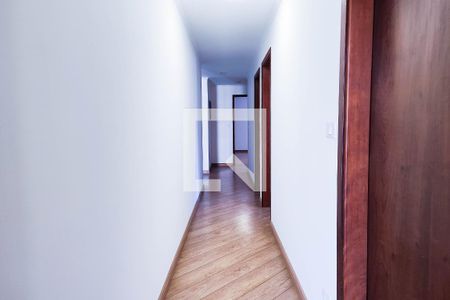 Corredor de apartamento à venda com 4 quartos, 180m² em Vila Bastos, Santo André