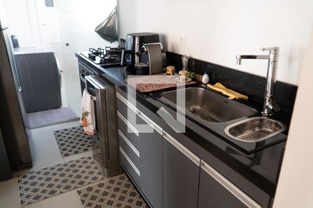 Cozinha de apartamento à venda com 3 quartos, 72m² em Vila Suzana, São Paulo